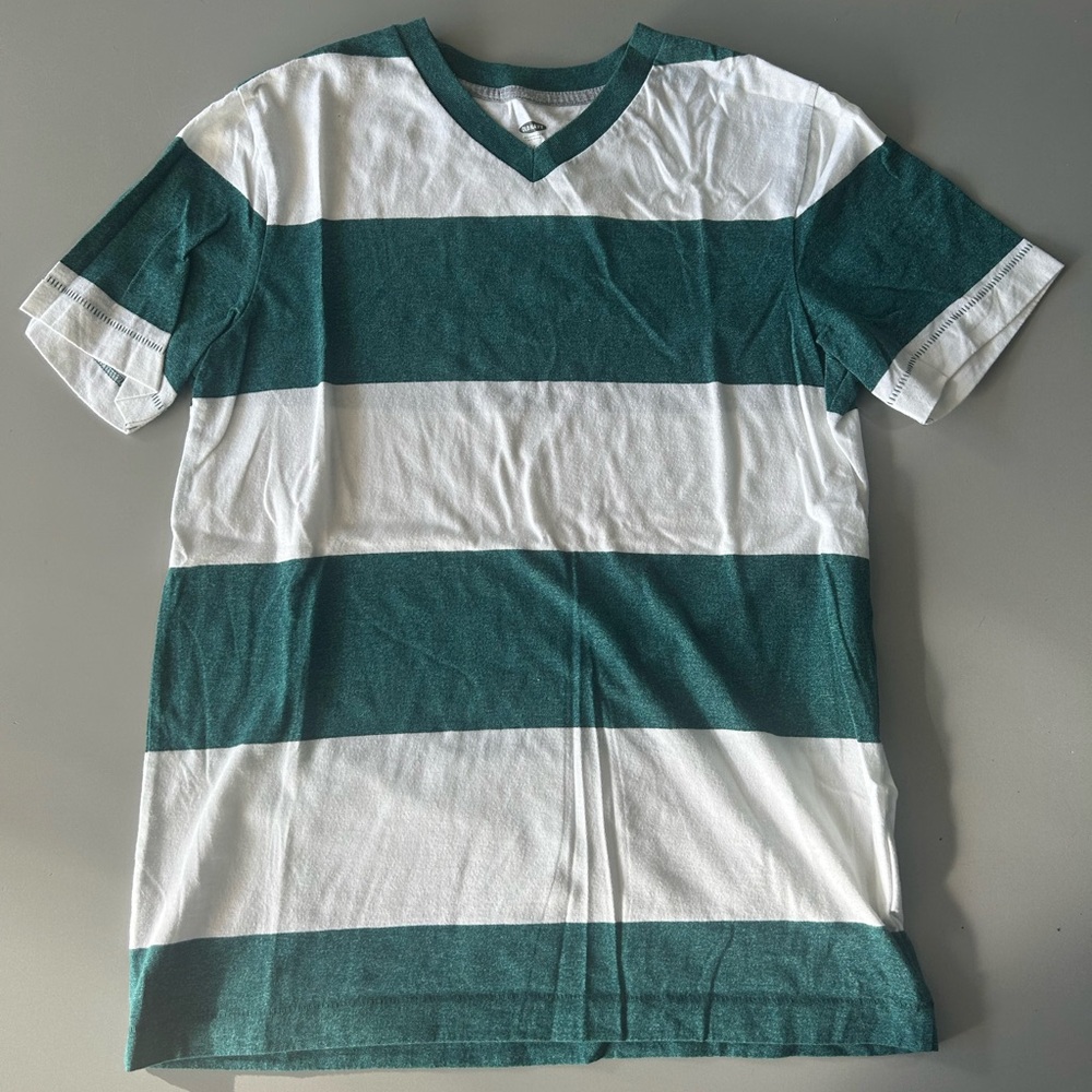 Old Navy Striped Tshirt (Boys Large)